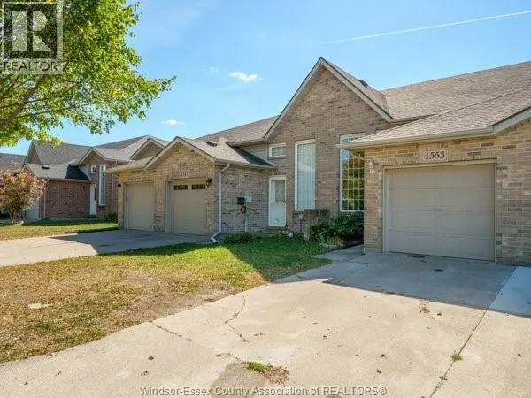 4553 TUMBLEWEED CRESCENT
