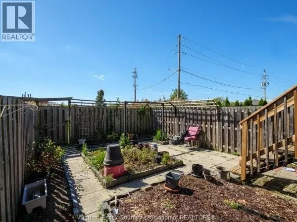 4553 TUMBLEWEED CRESCENT