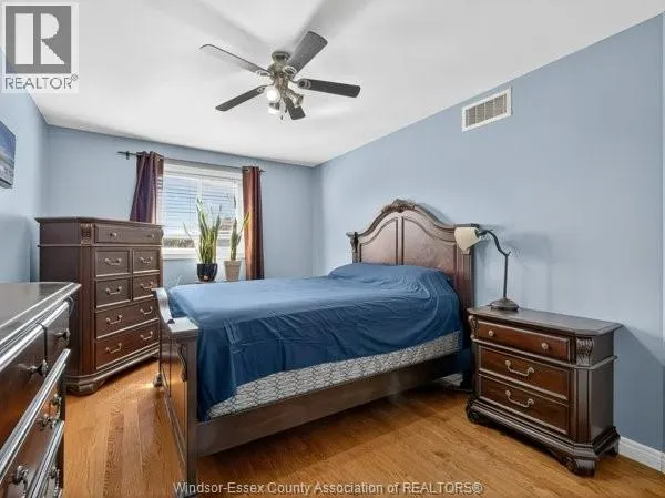 4553 TUMBLEWEED CRESCENT