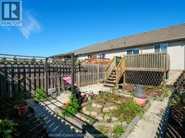 4553 TUMBLEWEED CRESCENT