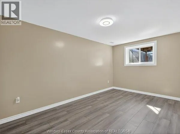 4553 TUMBLEWEED CRESCENT