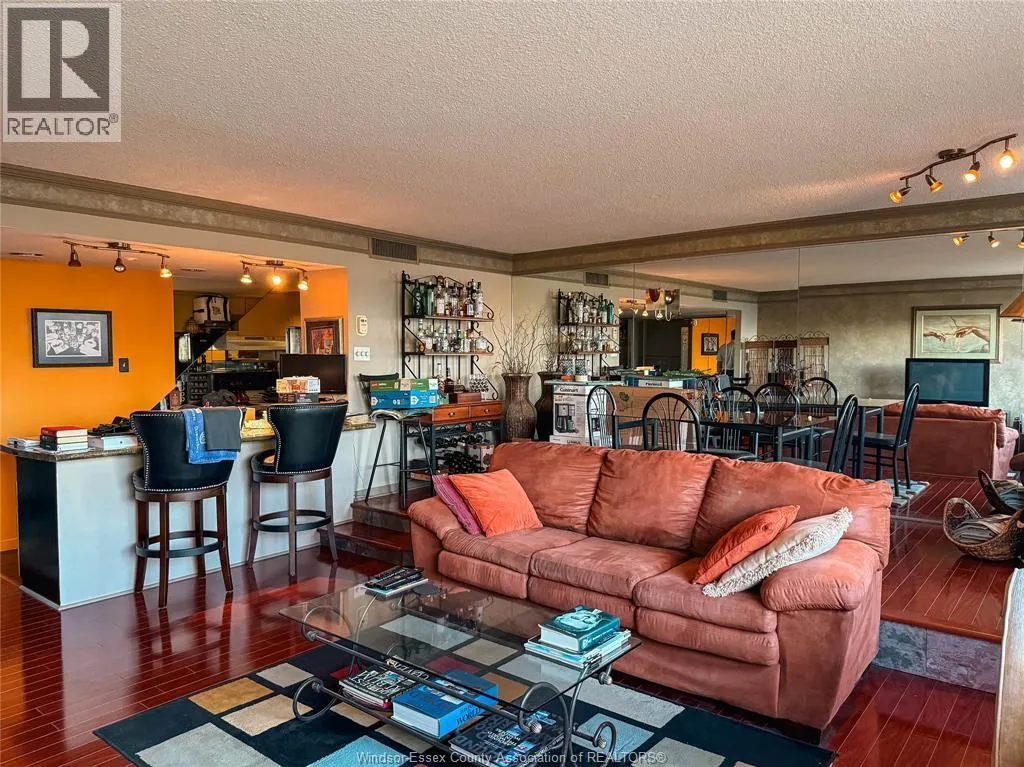 380 PELISSIER Unit# 1109