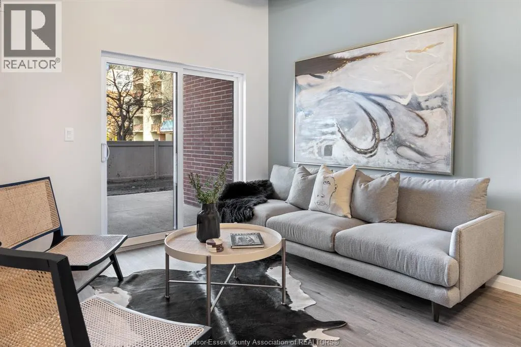 3160 MEADOWBROOK LANE Unit# 118