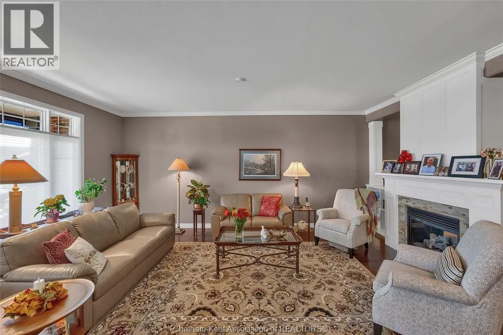 41 Veranda COURT