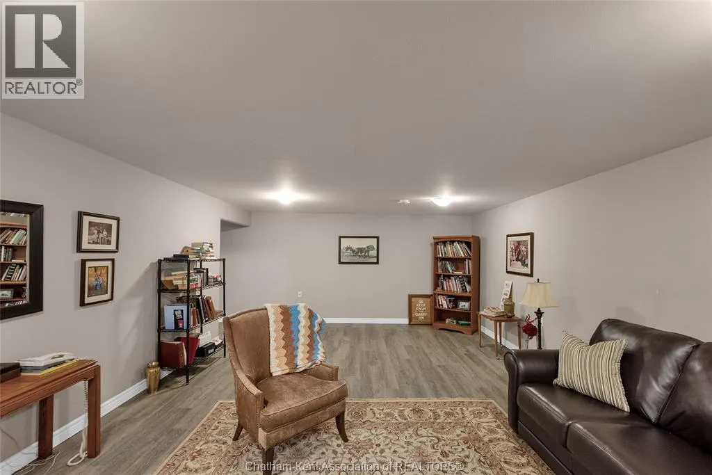 41 Veranda COURT