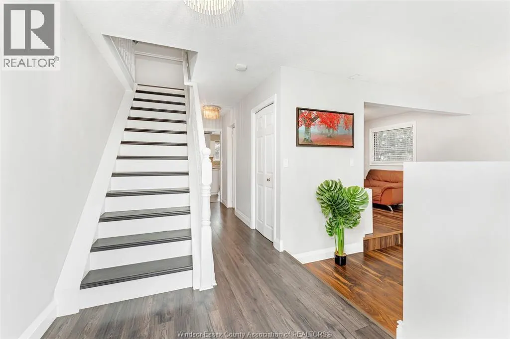 222 Donalda COURT