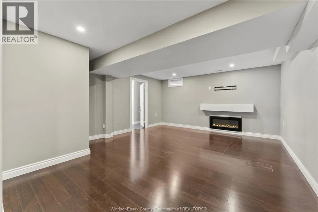 10363 BEVERLY GLEN STREET
