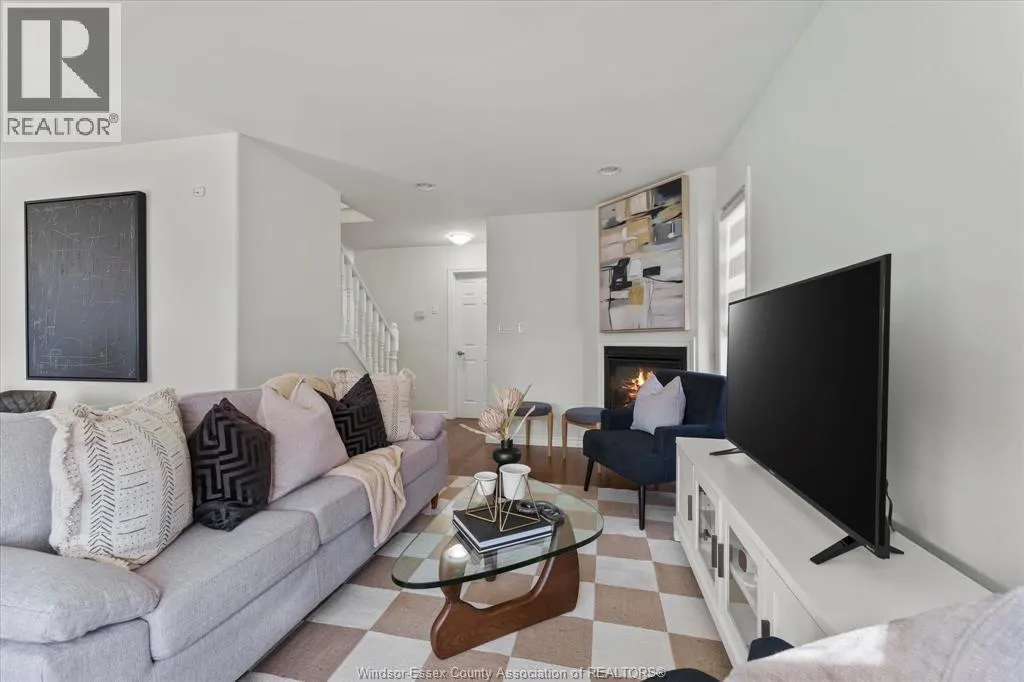 10363 BEVERLY GLEN STREET