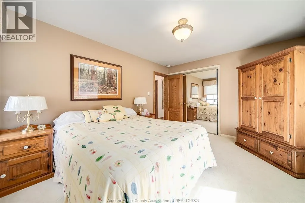 1506 WHITEWOOD