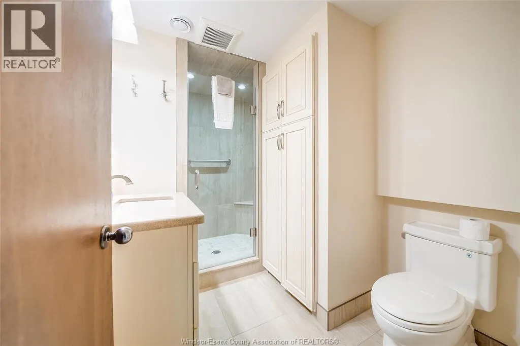 1506 WHITEWOOD