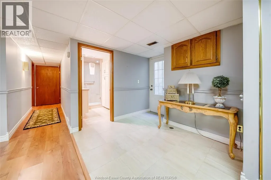 1506 WHITEWOOD