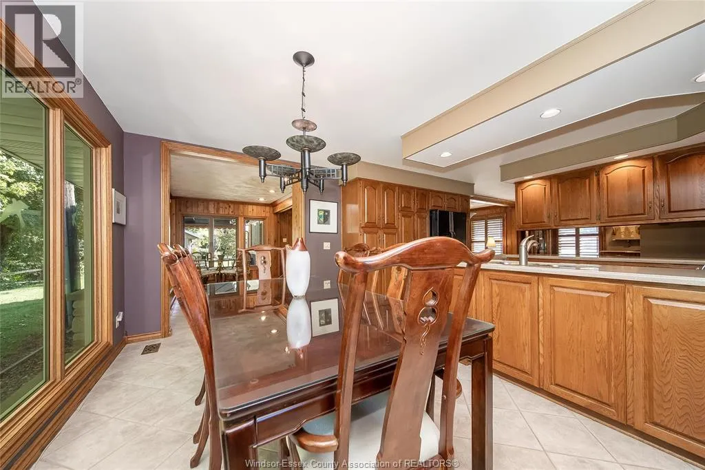1506 WHITEWOOD
