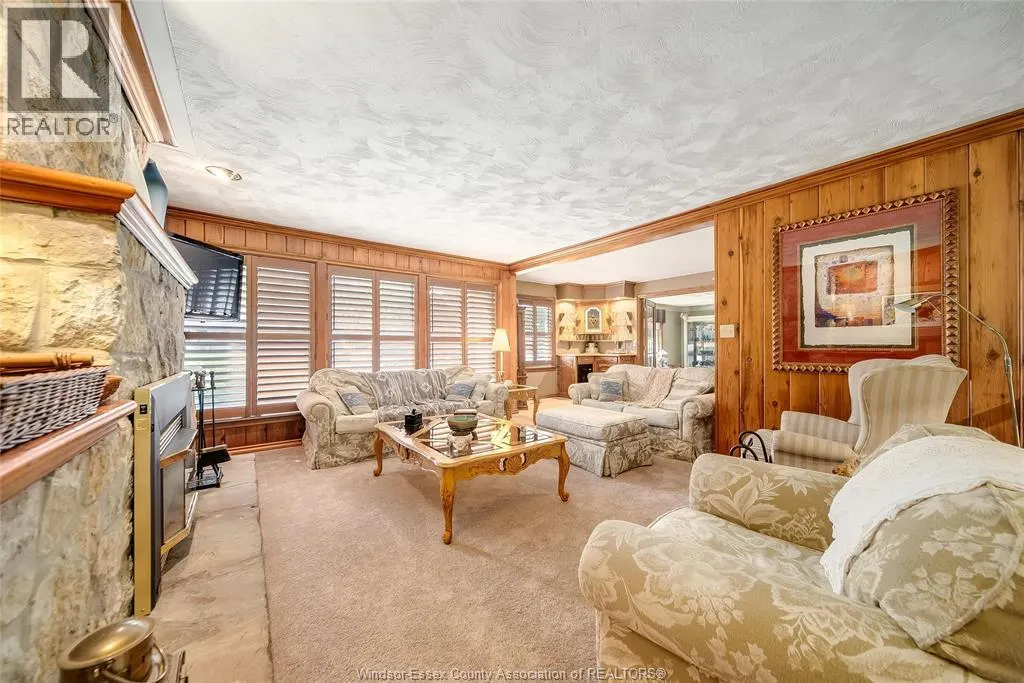 1506 WHITEWOOD