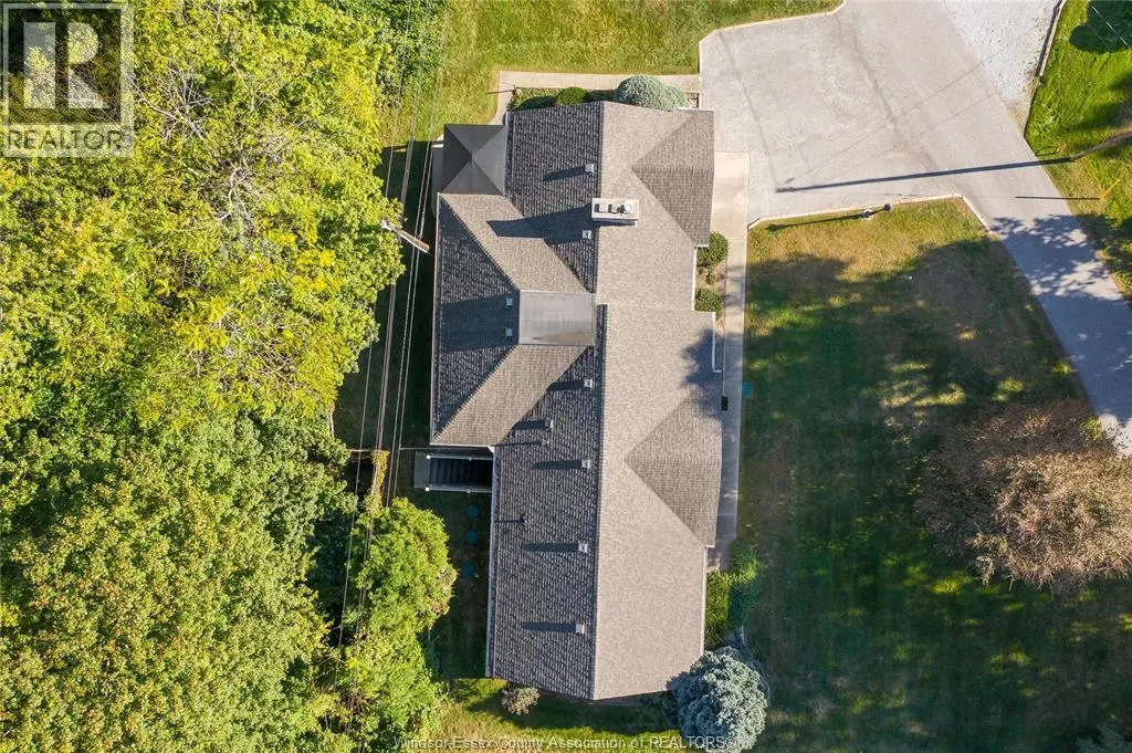 1506 WHITEWOOD