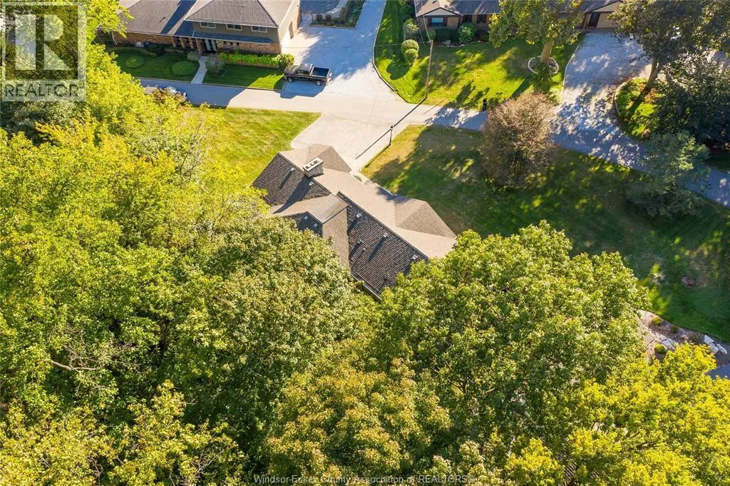 1506 WHITEWOOD
