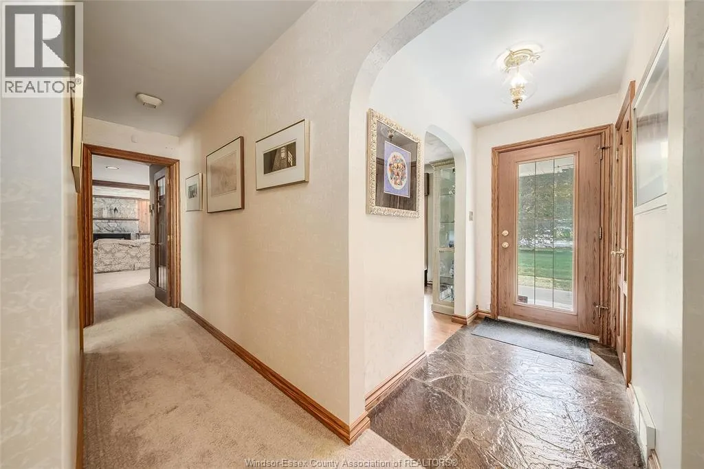 1506 WHITEWOOD