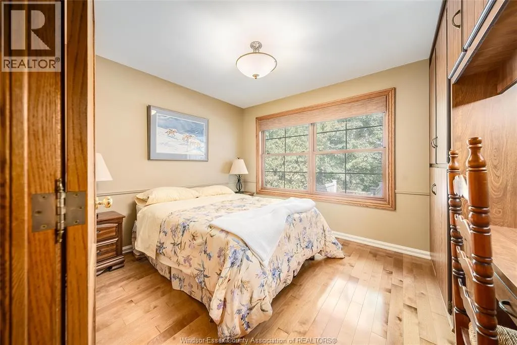1506 WHITEWOOD