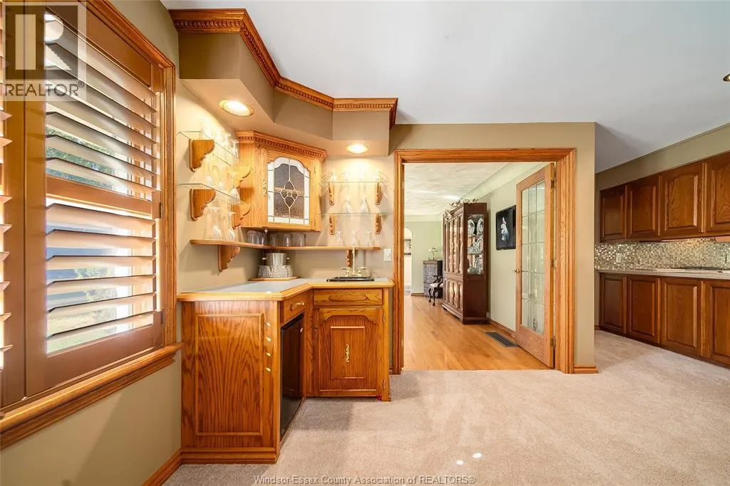1506 WHITEWOOD