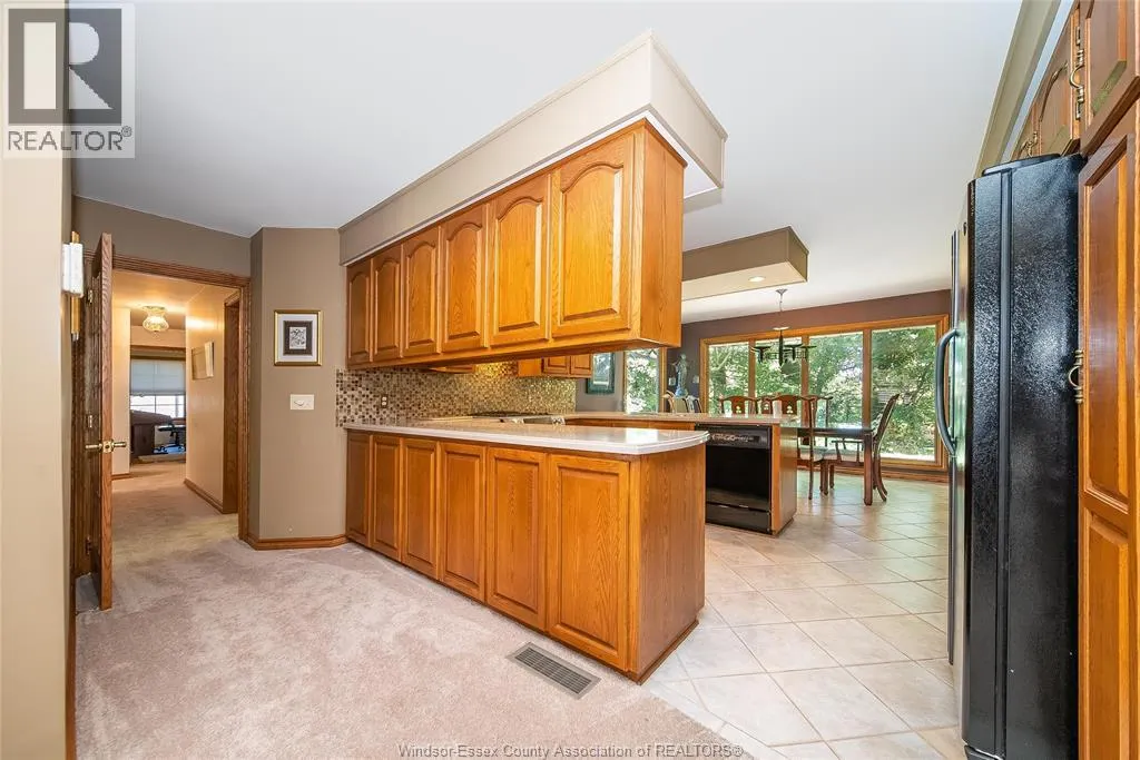1506 WHITEWOOD