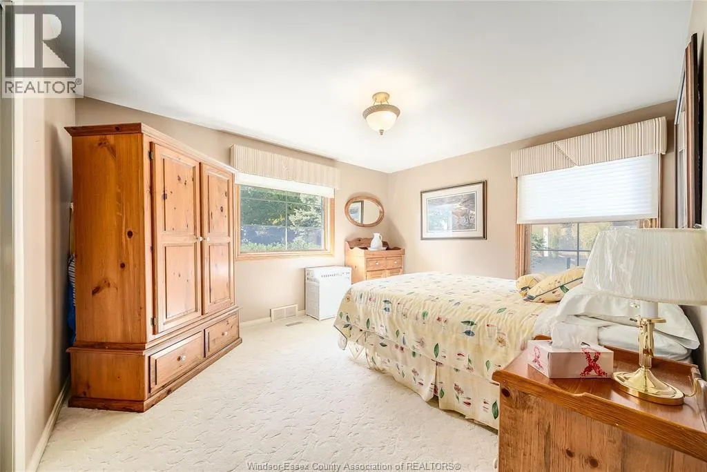 1506 WHITEWOOD