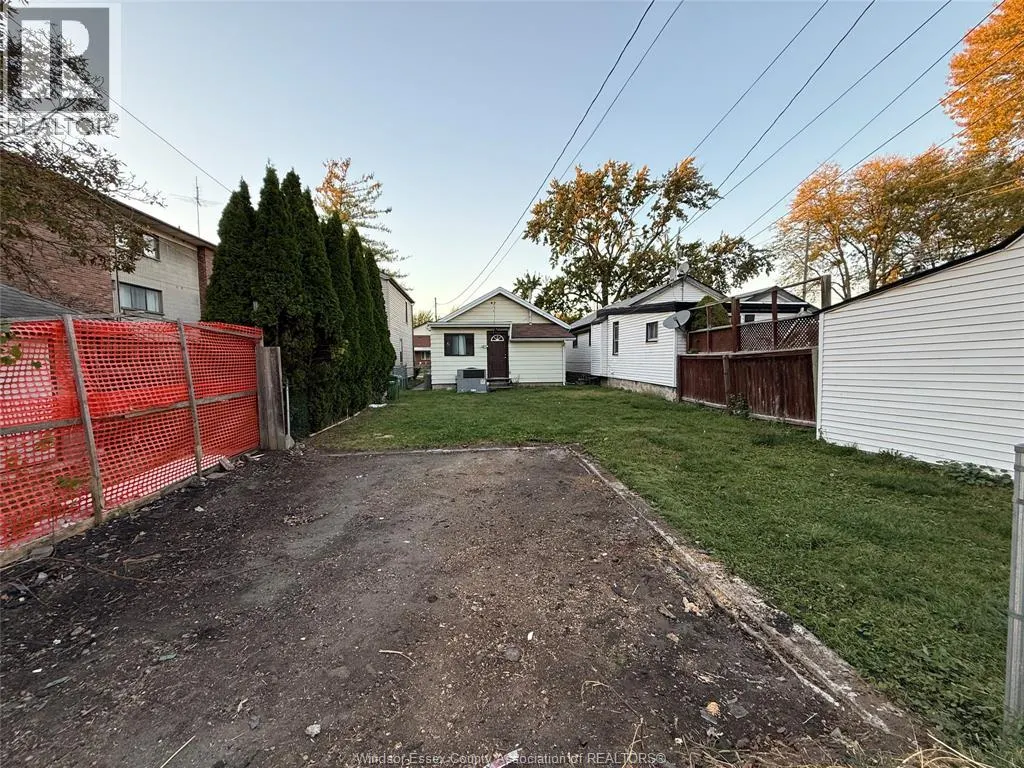 1521 PELLETIER STREET
