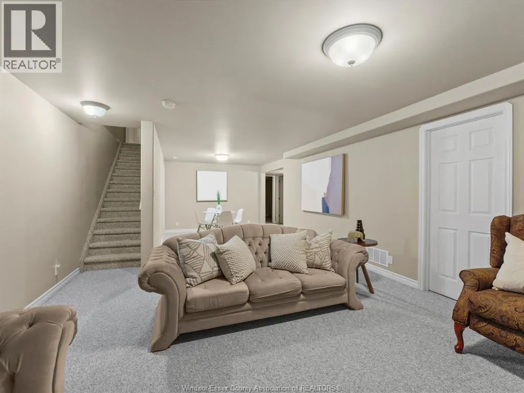1933 Morningstar AVENUE
