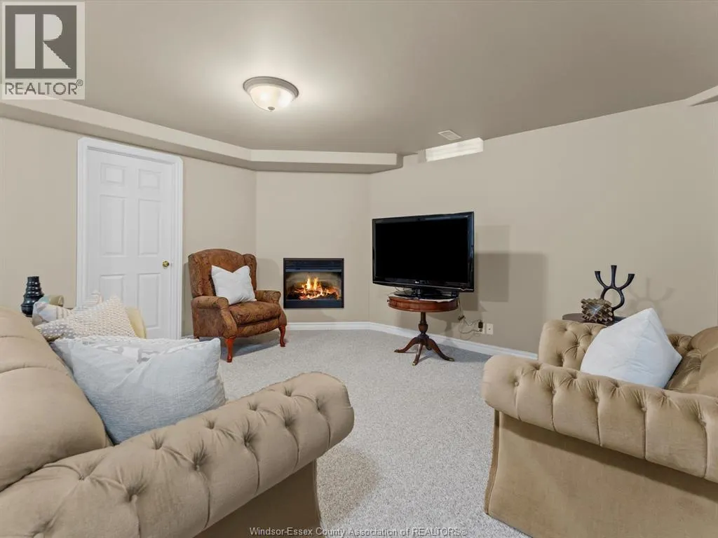 1933 Morningstar AVENUE