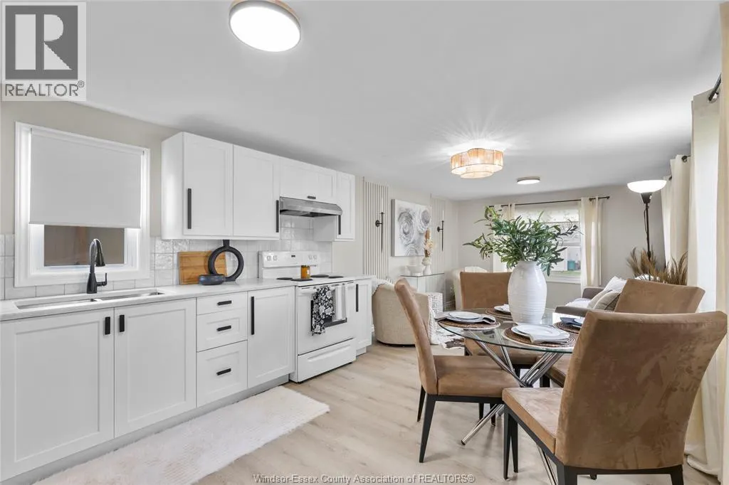 3 LILAC COURT