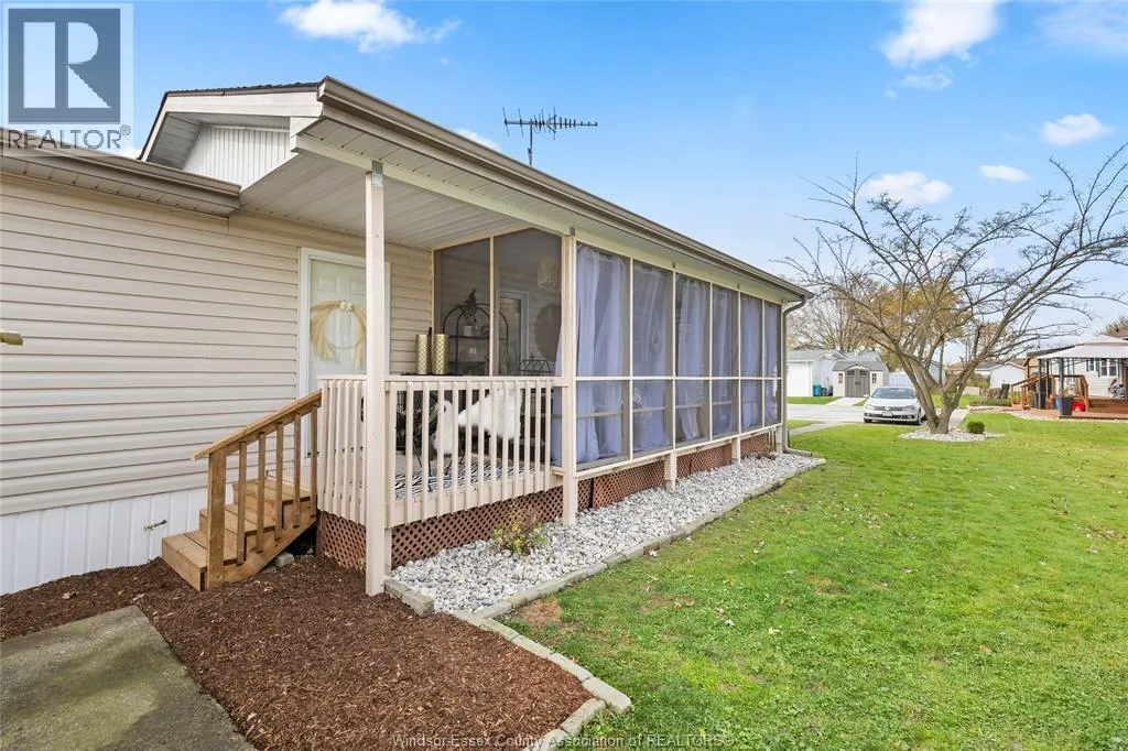 3 LILAC COURT