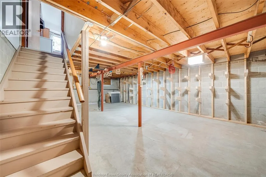 3027 WALKER ROAD