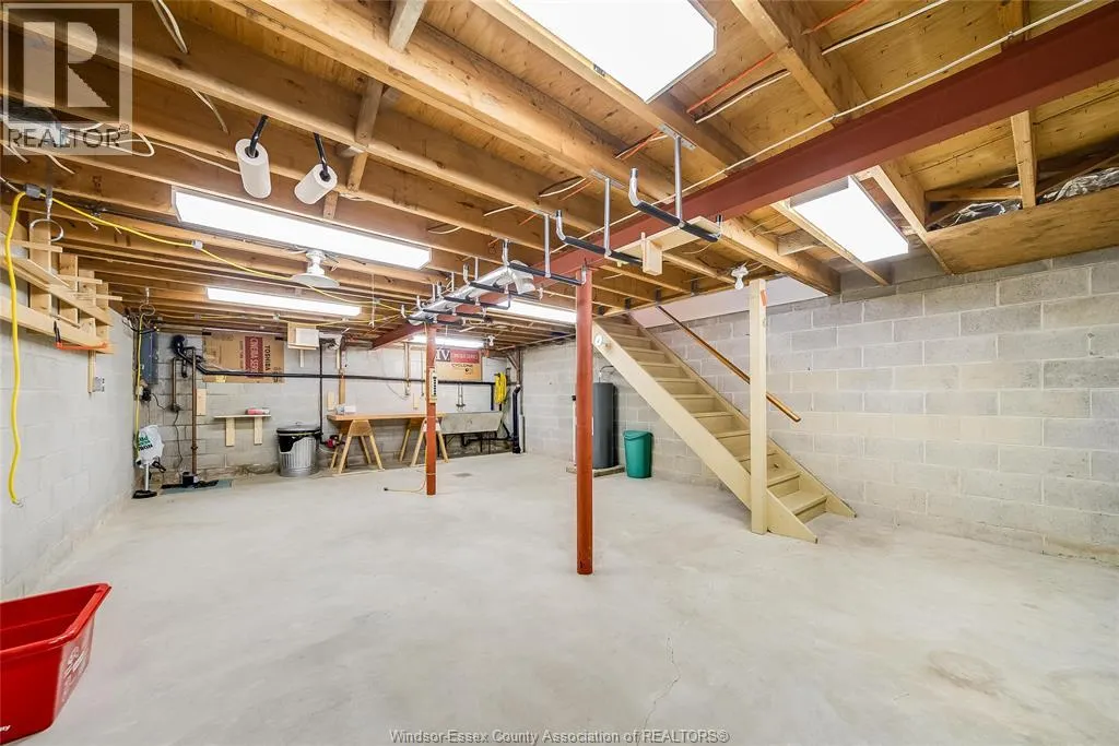 3027 WALKER ROAD