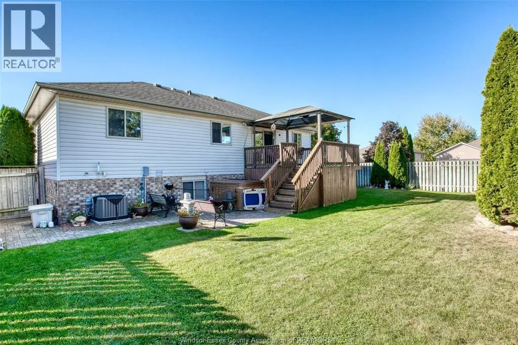 330 CEDAR RIDGE AVENUE