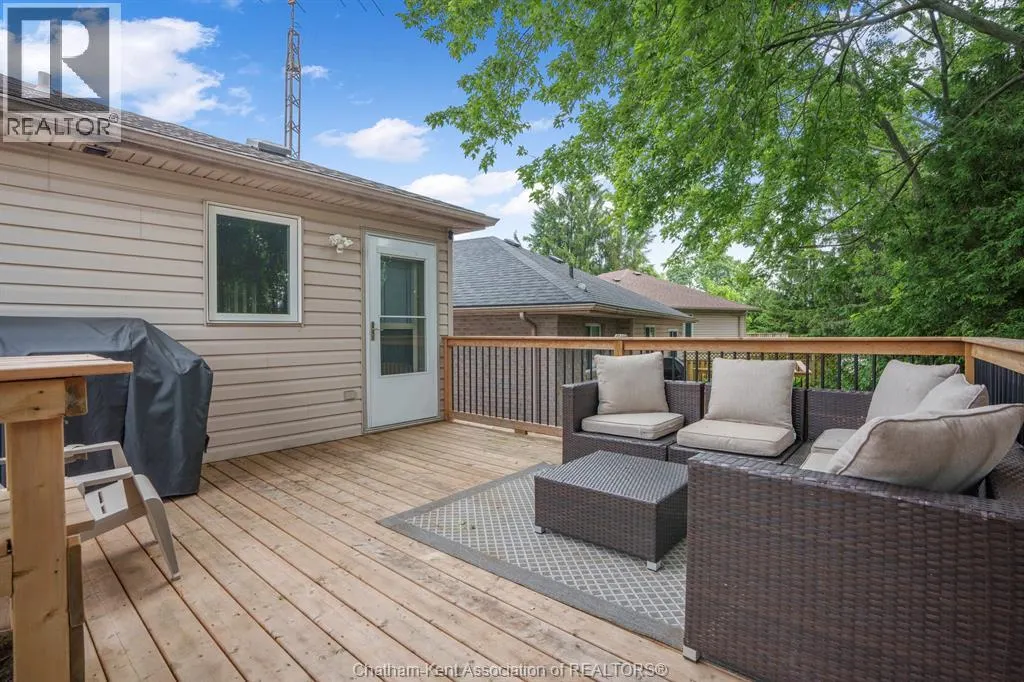 22 Fieldstone PLACE