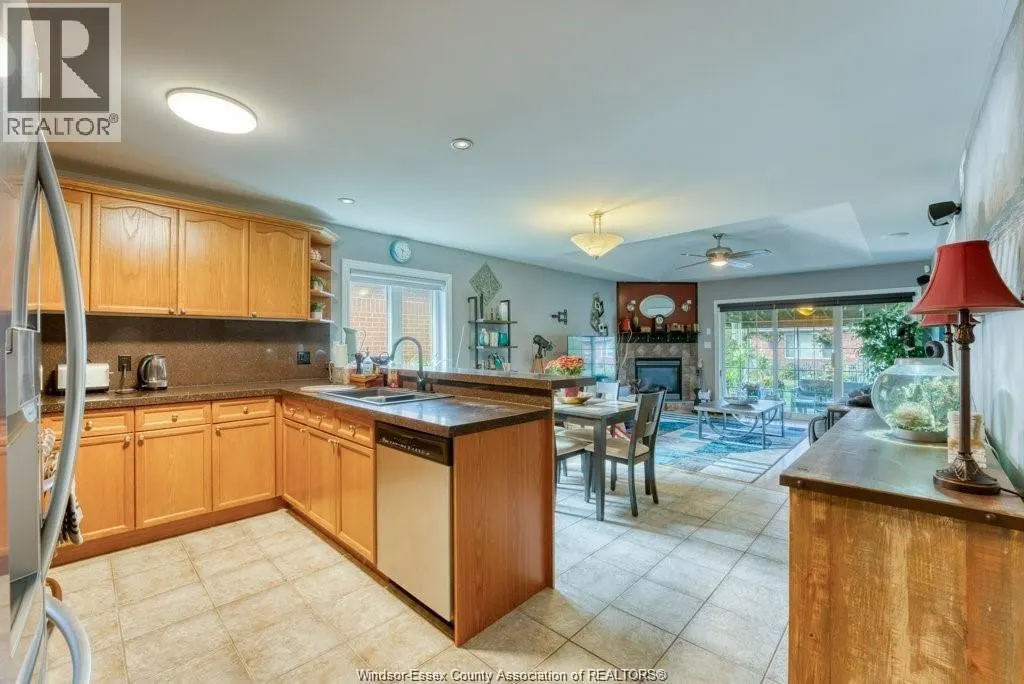 1727 Luxury AVENUE