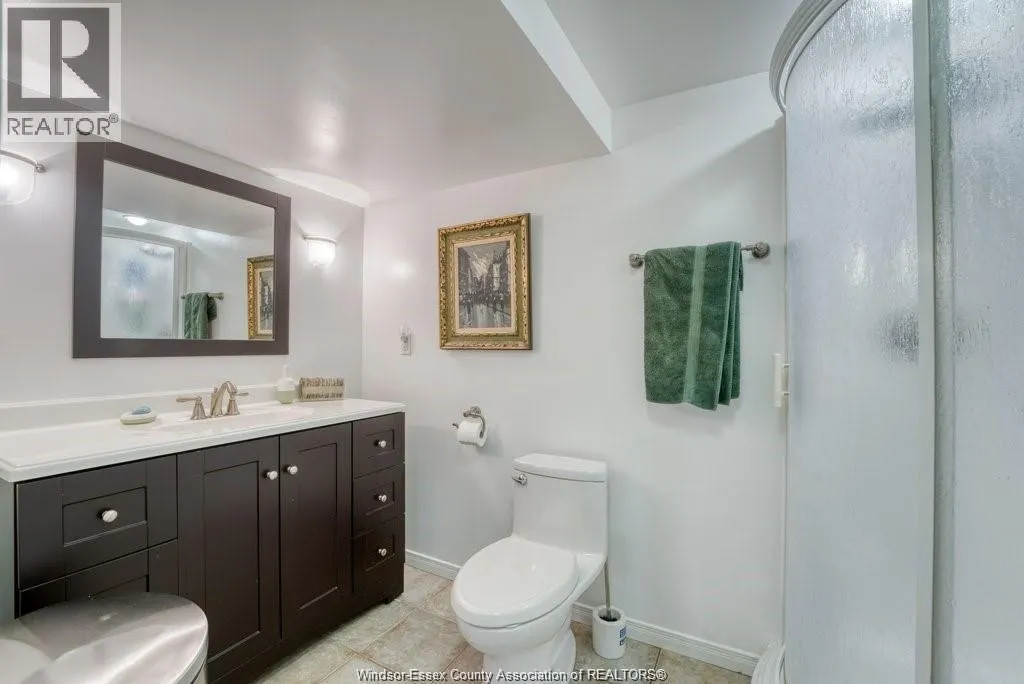 1727 Luxury AVENUE