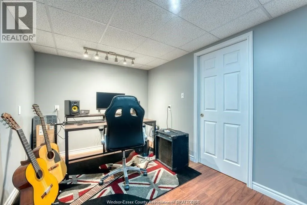 1727 Luxury AVENUE