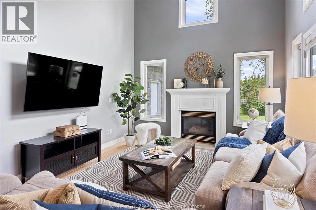 552 OLD TECUMSEH ROAD
