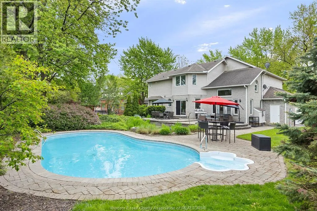 552 OLD TECUMSEH ROAD
