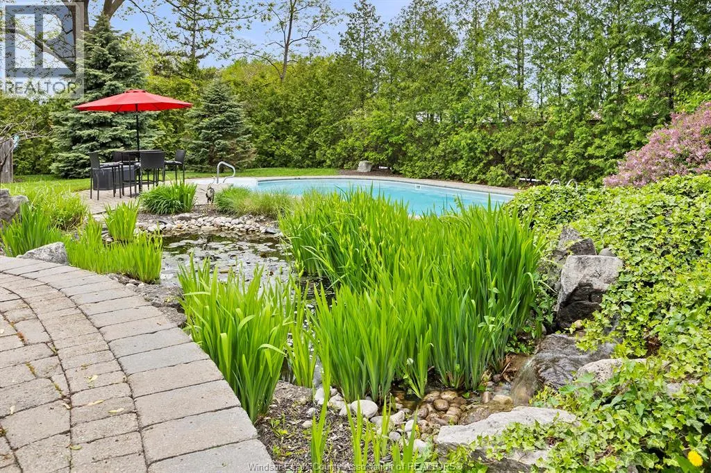 552 OLD TECUMSEH ROAD
