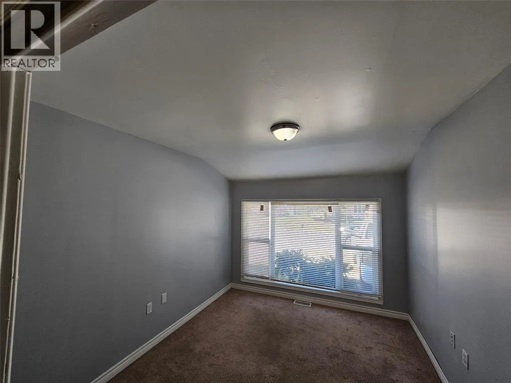 317 SOMERSET CRESCENT
