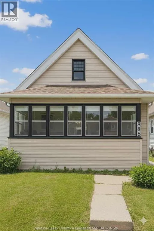 888 LANGLOIS Unit# upper