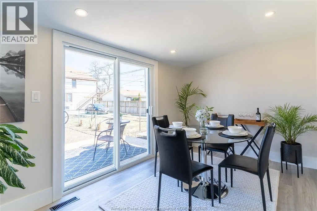 888 LANGLOIS Unit# upper