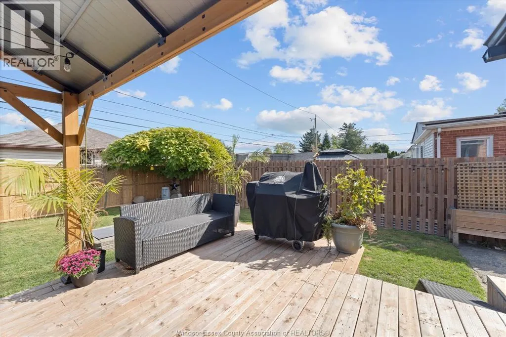 950 REEDMERE