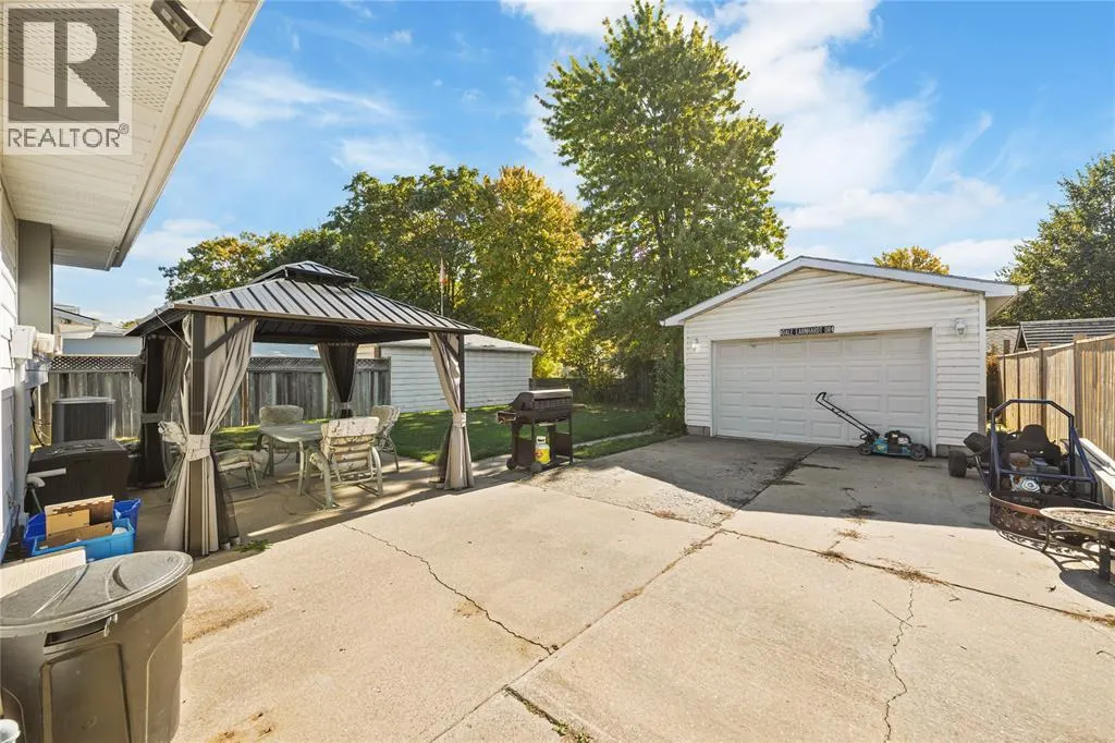 1063 Highway DRIVE East