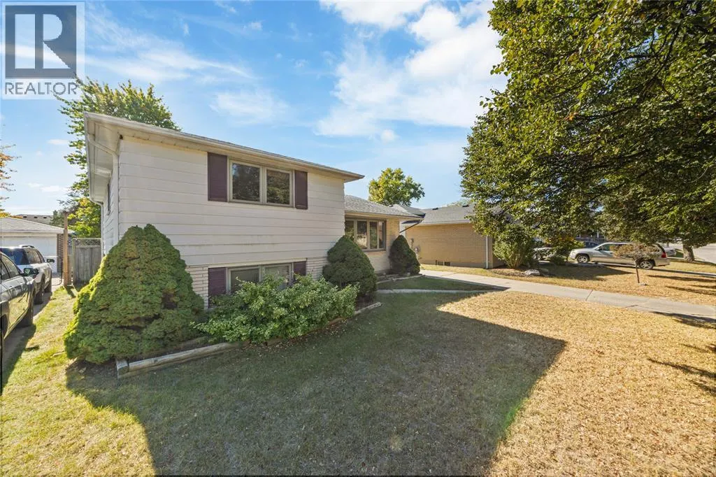 1063 Highway DRIVE East
