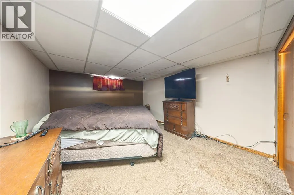 1063 Highway DRIVE East