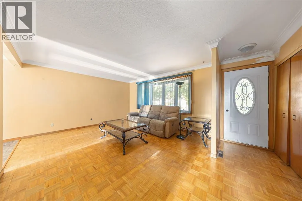 1063 Highway DRIVE East