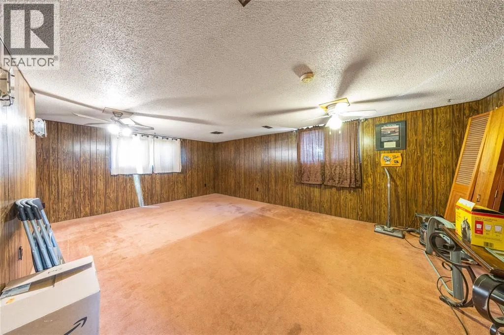1063 Highway DRIVE East