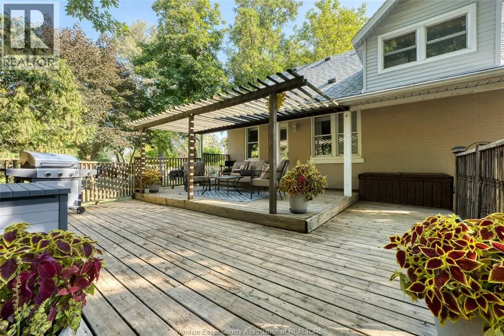 2837 JOS ST LOUIS