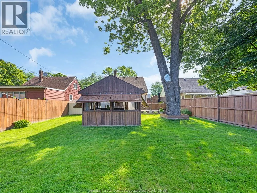 1543 OLIVE ROAD